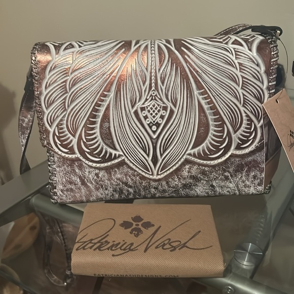 Patricia Nash hand bag - Picture 10 of 11